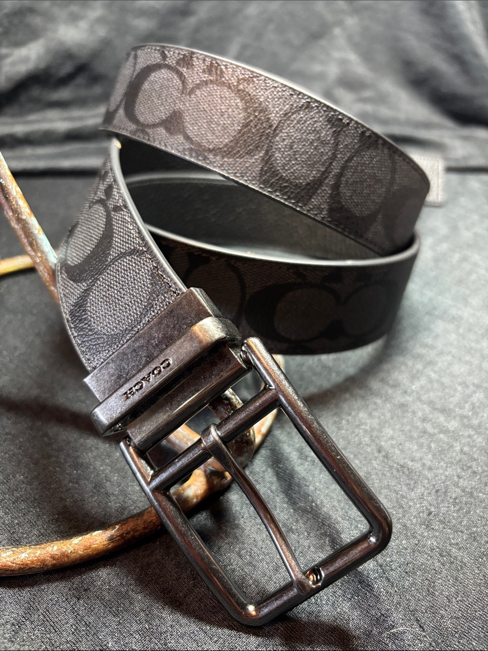 Coach Men’s Black/Taupe Signature Belt with Logo Buckle
